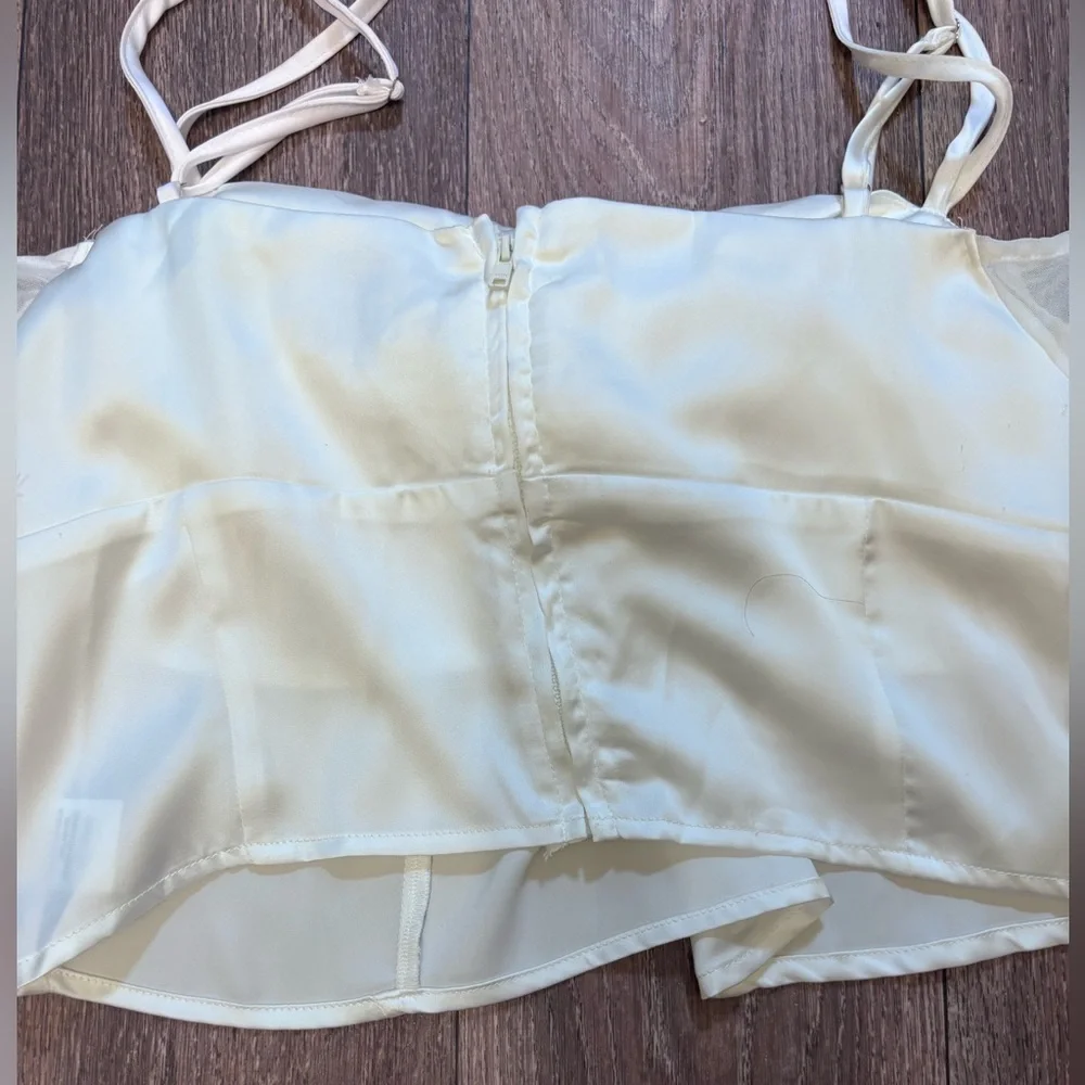 Princess Polly Satin and Sheer Top Sz 10-0345